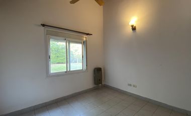 CASA EN ALQUILER EN ALTOS DE MATHEU - 4 AMBIENTES - BARRIO SEMI CERRADO