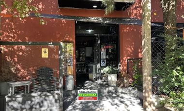 Importante Propiedad en Colon, Local y Galpón