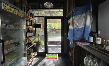 Importante Propiedad en Colon, Local y Galpón