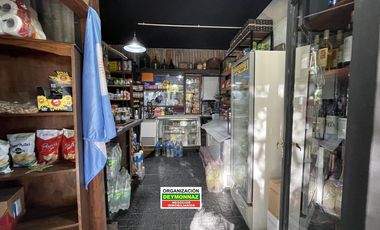 Importante Propiedad en Colon, Local y Galpón