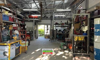 Importante Propiedad en Colon, Local y Galpón