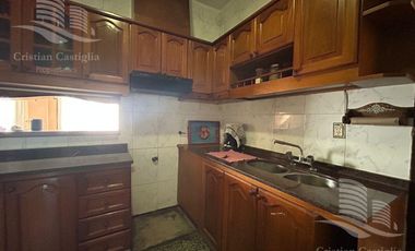 Casa 5 Ambientes en Venta en Villa Adelina