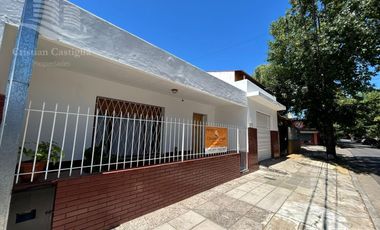 Casa 5 Ambientes en Venta en Villa Adelina