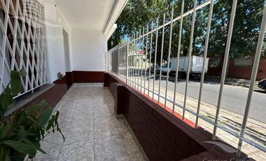 Casa 5 Ambientes en Venta en Villa Adelina
