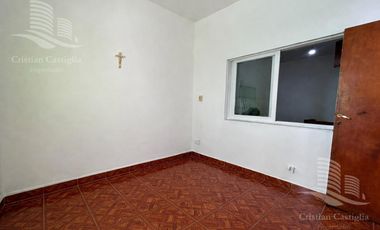 Casa 5 Ambientes en Venta en Villa Adelina