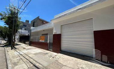 Casa 5 Ambientes en Venta en Villa Adelina