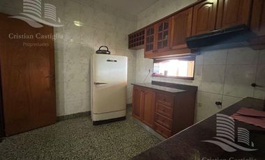 Casa 5 Ambientes en Venta en Villa Adelina