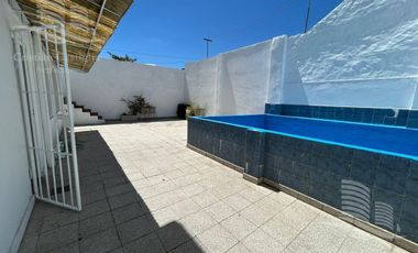 Casa 5 Ambientes en Venta en Villa Adelina