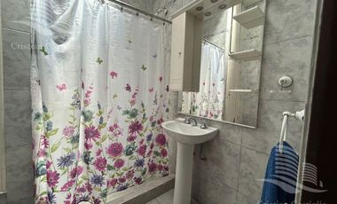 Casa 5 Ambientes en Venta en Villa Adelina