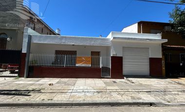 Casa 5 Ambientes en Venta en Villa Adelina