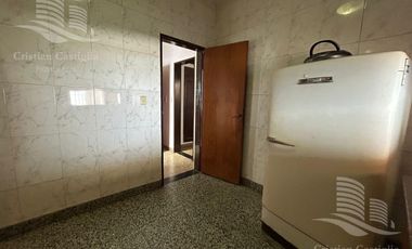 Casa 5 Ambientes en Venta en Villa Adelina