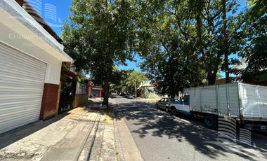 Casa 5 Ambientes en Venta en Villa Adelina
