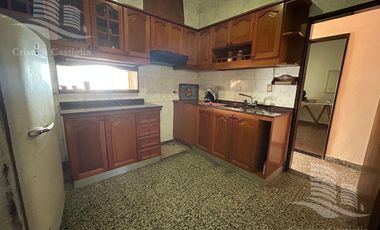 Casa 5 Ambientes en Venta en Villa Adelina