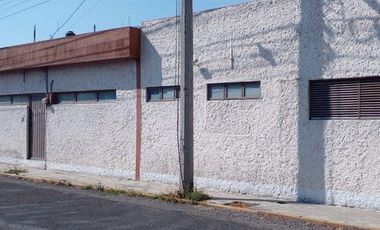 Nave Industrial / Bodega en Renta en Xinantecatl