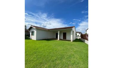 Se Alquila Casa en Spring Hills, Costa Verde 