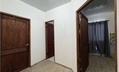SE VENDE CASA EN SAJALICES EL ESPAVE DE 1001M CON PATIO Y TERRAZA