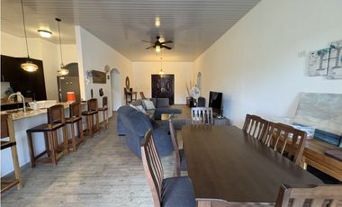 SE VENDE CASA EN EL ESPAVE SAJALICES CON 4 HABITACIONES Y TERRAZA