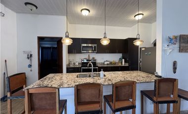 SE VENDE CASA EN EL ESPAVE SAJALICES CON 4 HABITACIONES Y TERRAZA