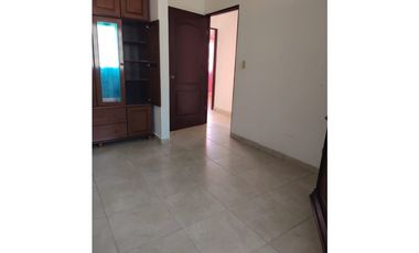 BONITA CASA DE BARRIADA CON 600 MTS2 DE TERRENO EN DAVID