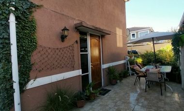 Precioso patio jardín, Umbrales de Buin, entrega inmediata