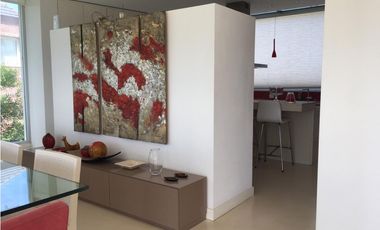 Moderna casa de diseño en Zona Iglesia. Espectaculares vistas Piscina.