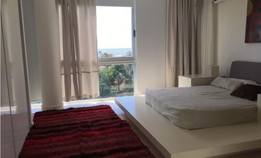 Moderna casa de diseño en Zona Iglesia. Espectaculares vistas Piscina.