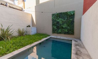 CASA EN BARRIO CANDIOTI CON COCHERA Y PILETA