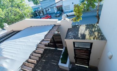 CASA EN BARRIO CANDIOTI CON COCHERA Y PILETA