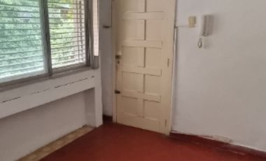Departamento Tipo Casa en alquiler en Lomas de Zamora Oeste