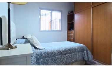 Casa en venta Buenos Aires 1004, 3 dorm + oficina, cocherA