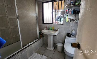 HERMOSA CASA ESQUINA CON PISCINA EN VILLA TRIANA, RANCAGUA