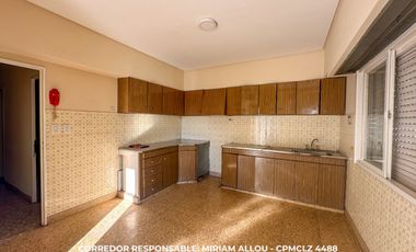 Casa de 5 ambientes 144 m² en venta en Burzaco