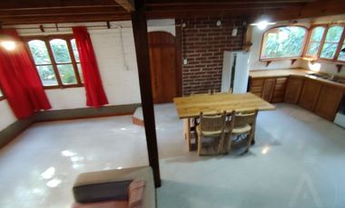 FINA PATAGONIA. Casa en alquiler c/ cochera en San Martin de los Andes