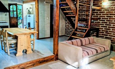 FINA PATAGONIA. Casa en alquiler c/ cochera en San Martin de los Andes