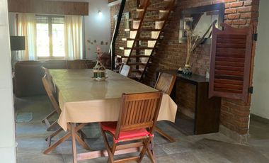 Casa en venta c/ cochera en Mar Chiquita