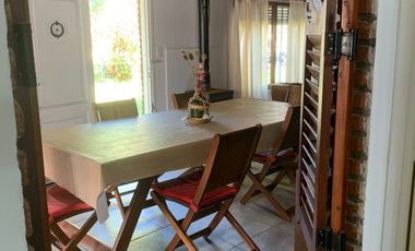 Casa en venta c/ cochera en Mar Chiquita