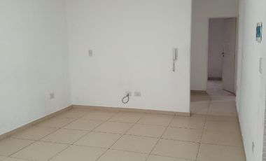 Departamento en alquiler en Isidro Casanova