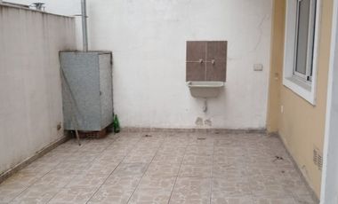 Departamento en alquiler en Isidro Casanova