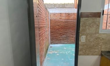 Duplex en alquiler en Isidro Casanova