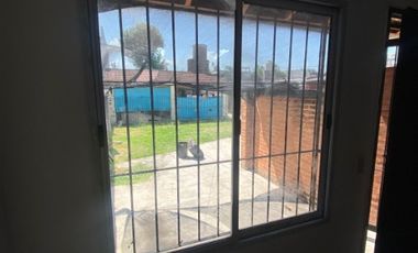 Duplex en alquiler en Isidro Casanova