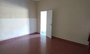 Departamento en alquiler en Isidro Casanova