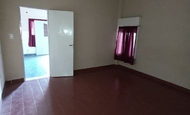 Departamento en alquiler en Isidro Casanova