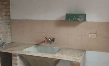 Alquiler de casa en Fátima 3 amb. con parrilla