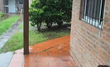Alquiler de casa en Fátima 3 amb. con parrilla