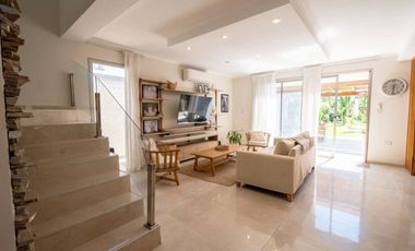 Casa de categoria 3 dormitorios en Santo Tome