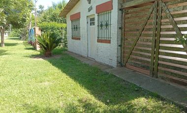 Venta Casa con Pileta Villa Elvira