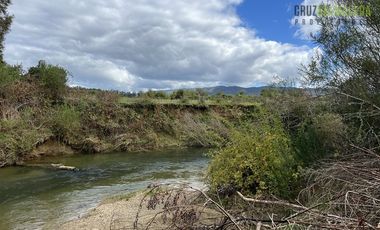 Parcela en Venta en 2,6 hectareas orilla de rio Blanco a solo 30 minutos de rio Negro y 14 minutos de Riachuelo