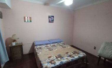 Gran Casa 8 ambientes, zona Parque Garay