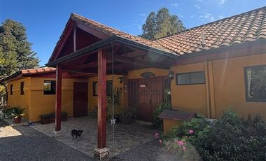 Casa en Venta en lomas de rauquen