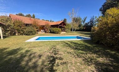 Casa en Venta en lomas de rauquen